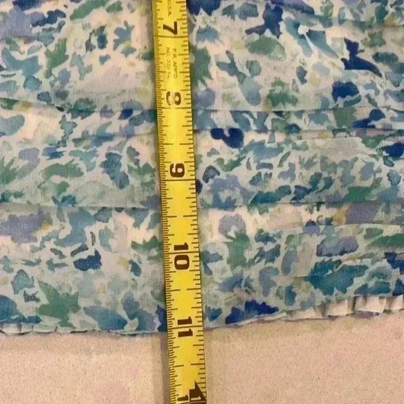 Sadie & Sage Womens Crop Top Blue S Smocked Back Adjustable Straps Dainty Fun - Picture 9 of 10